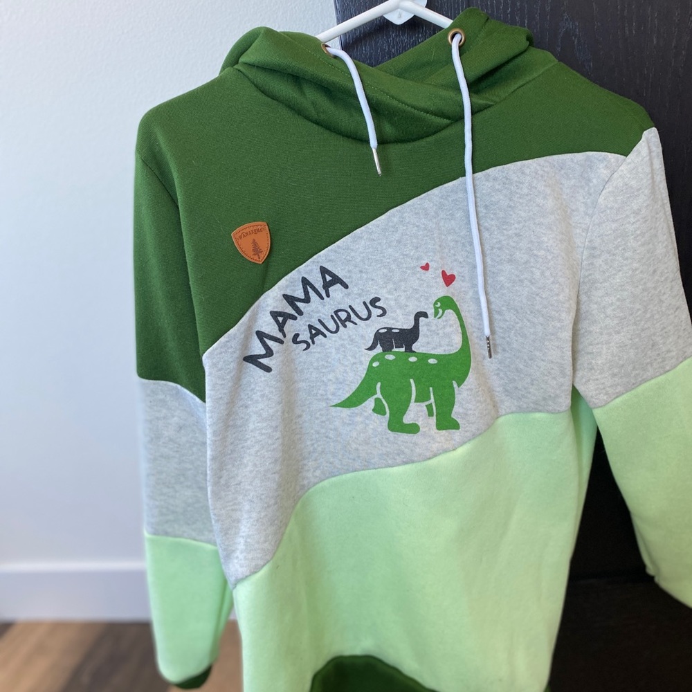 Sweatshirt NWOT
